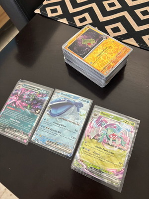 Destiny Rivals Bulk holo reverse 120 cards like new