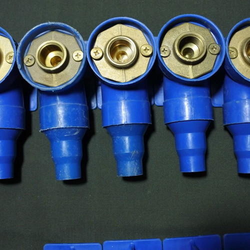 Water intake elbows like new, pack of 13, blue color