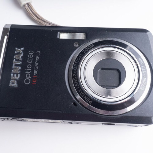 Vintage digital cameras used, 6 for parts or repair Samsung Olympus Nikon Sony Pentax Fujifilm
