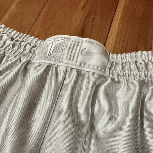 Nike Kobe DRI-FIT reversible basketball shorts size S like new, white