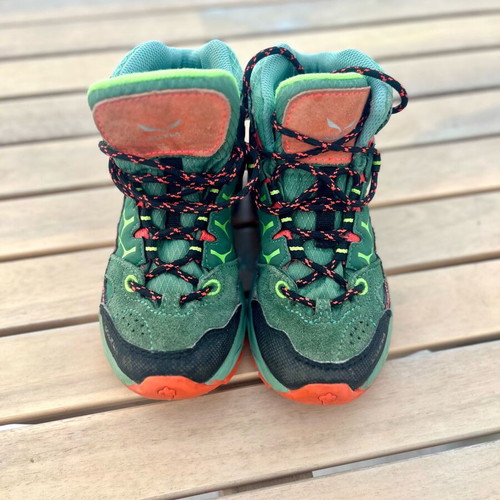 Salewa Jr Alp Trainer Mid GTX kids hiking boots like new, size 29
