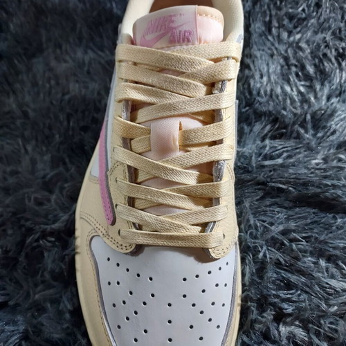 Jordan Retro Low OG SP Travis Scott sneakers, beige pink, size 43