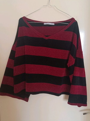 Helmi chenille blouse like new, bell sleeves, loose fit, size M