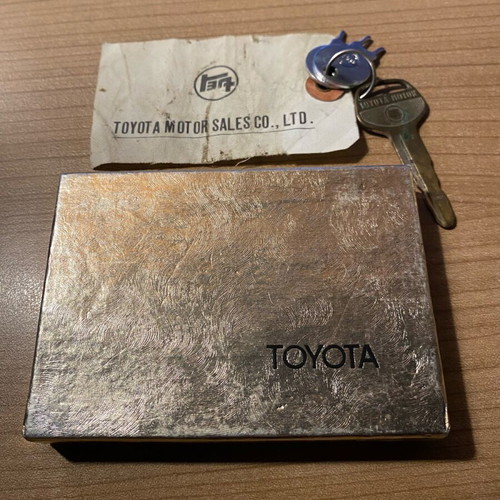 Collectible Toyota box with engine key and Corolla 1973 antenna like new