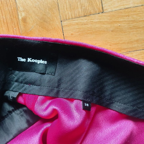 The Kooples elegant hot pink shorts with black velvet details like new, size M