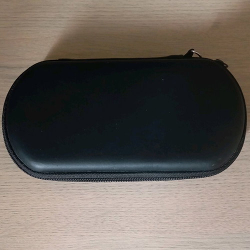 Калъф за PS Vita като нов