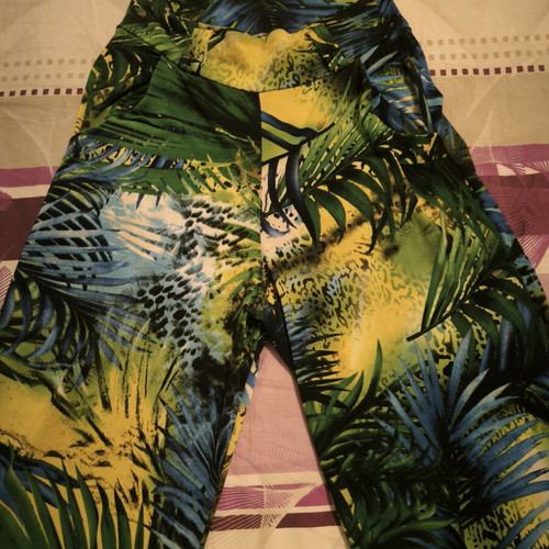 Pantelona colorful, like new, size S 36 8
