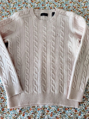 Gant wool sweater like new, pink, size 10-12 years