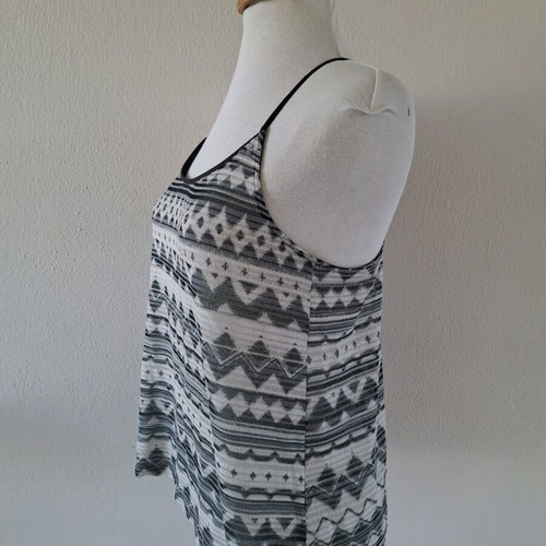Zara top size M like new, black and white