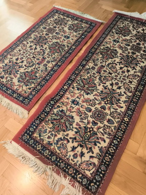 Set of 2 wool rugs like new, sizes 67x175 and 67x130