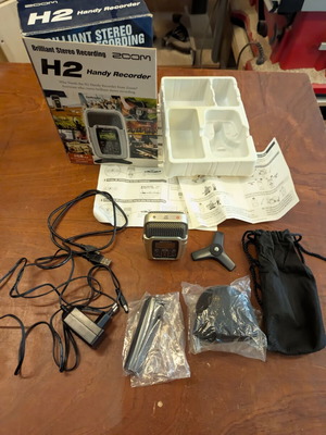 Zoom H2 Handy Recorder σαν καινούργιο με πλήρη εξαρτήματα στο κουτί