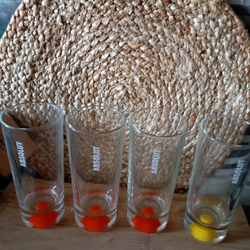 Absolut vodka glasses set of 4 like new, unique design