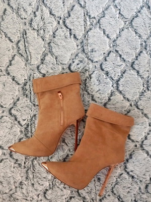 Dukas AW 2016 pumps like new, brown and gold, size 39