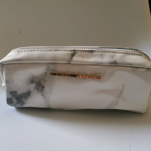 Stradivarius Cosmetic Case