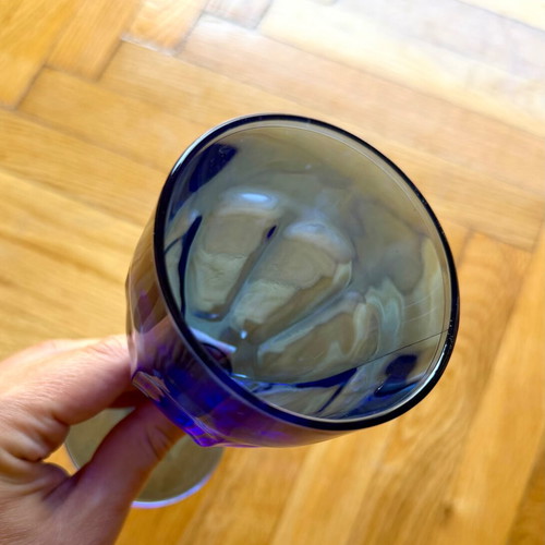 Vintage cobalt blue wine glass, 15cm