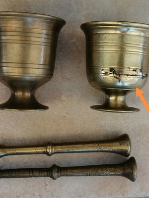 Mortars used with pestles, set of 2 pieces