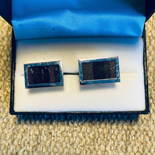 Tie rack cufflinks used, black