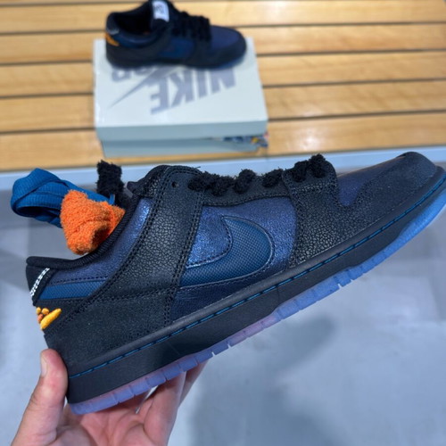 Nike SB Dunk Low sneakers new, size 43, black and blue