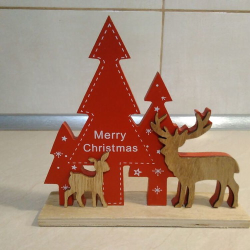 Christmas wooden decoration with tree and animals 2021 like new