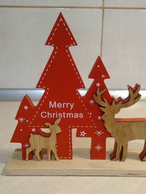 Christmas wooden decoration with tree and animals 2021 like new