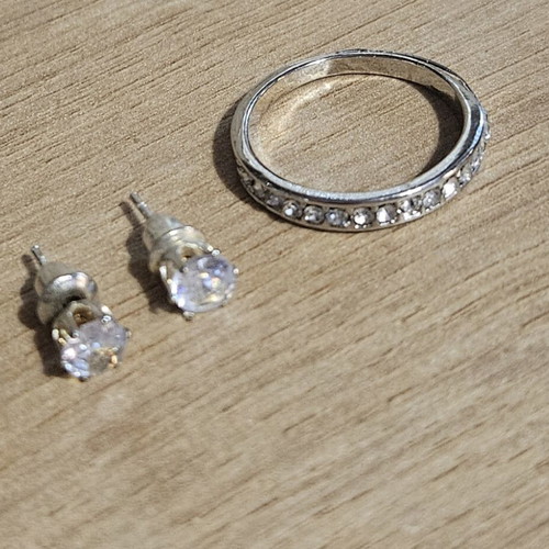 Swarovski jewelry set new, silver ring and earrings