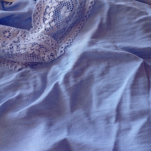 Top with lace used, blue, size M