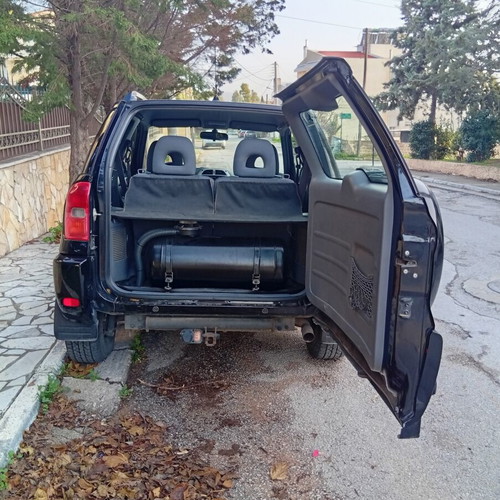 Toyota RAV 4 used 2003 SUV manual with LPG and tow bar