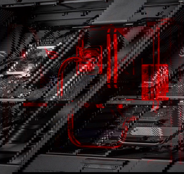Πωλείται η επιχειρηση Εμπόριο & Service PC