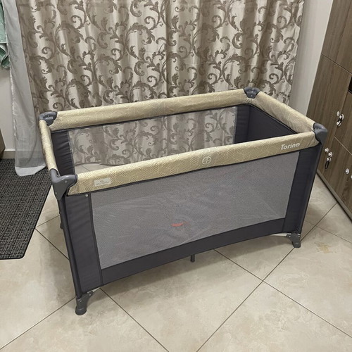 Lorelli baby cot with mattress and carrying bag