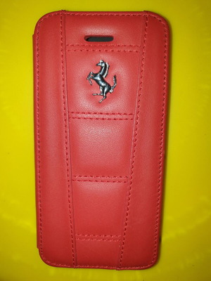 iPhone 5s phone case like new, box only