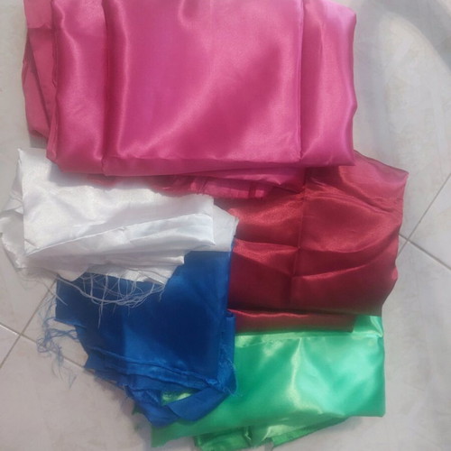 Satin fabrics used, pack with various colors and sizes