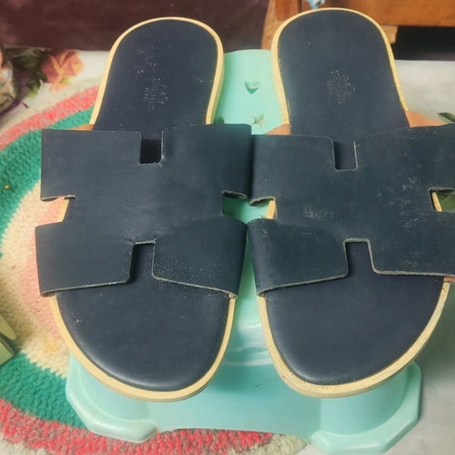 Hermes Izmir Leather Slippers Like New Size 44 Black