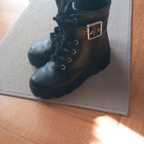 H&M black boots for girls size 30 like new