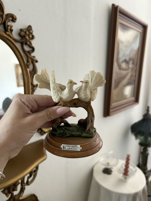 Decorative dove figurines, vintage
