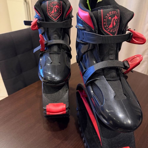 Kangaroo sports boots like new, size 36-38