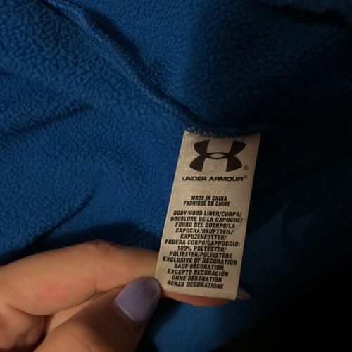 Under Armour hoodie used, fleece lining, pockets, white and blue