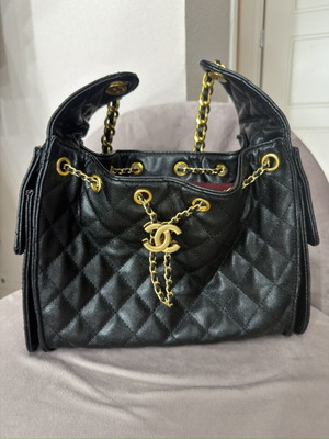 Shoulder bag new, black