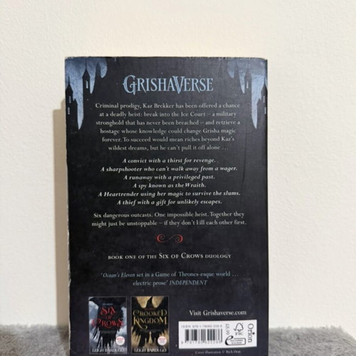 Six of Crows book by Leigh Bardugo