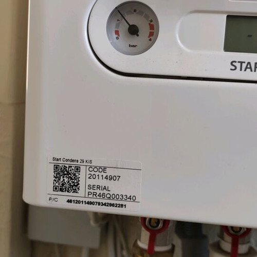 Riello Start Condens Kis 29 Gas Boiler like new