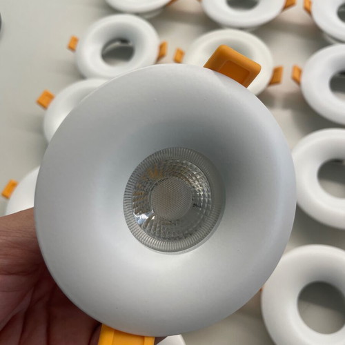 Recessed ceiling spotlights satin white metal set of 30 like new