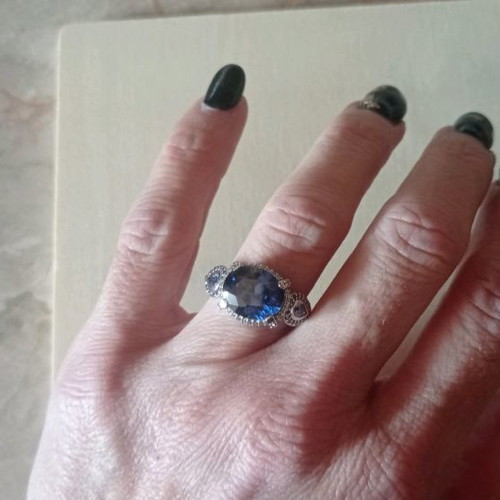Silver ring with beautiful blue stone new