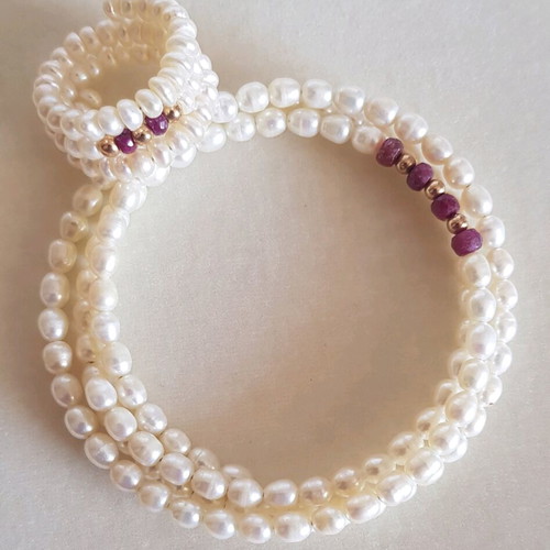 Jewelry set used with pearls, rubies and 14K gold beads bracelet and ring