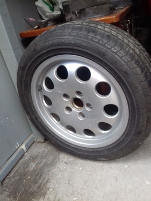 Audi A6 Джанта с гума Dunlop SP Sport 205/55ZR16 91W Използвана