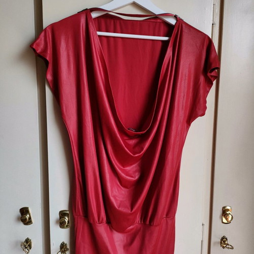 Pink Woman blouse used, size Small, metallic red
