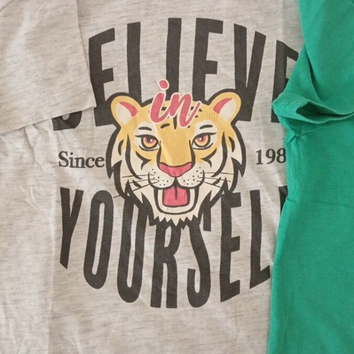 Children's Tshirts three like new, cotton