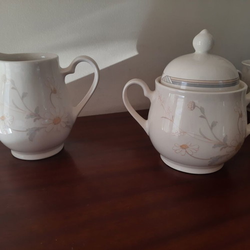 Keltcraft Ireland Serving Set 43 Pieces Like New