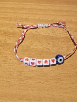 Martaki bracelet like new with adjustable size and beads