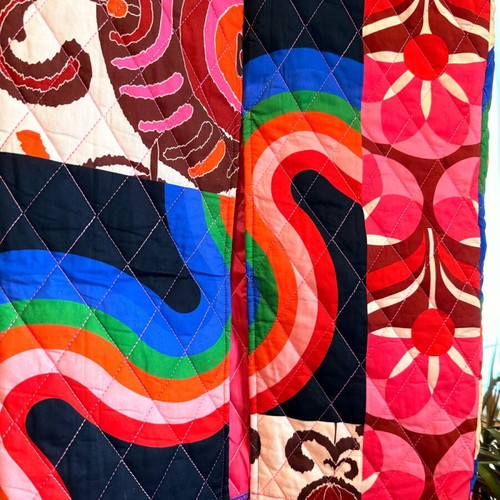 Karavan quilted skirt colorful small like new