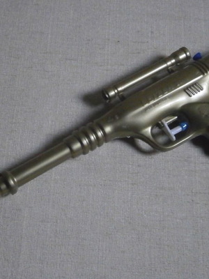 Leizer 2000 Space Water Toy Gun, plastic