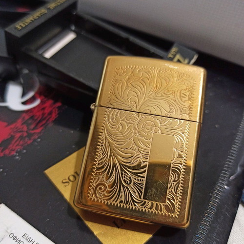 Zippo Venetian 352B solid brass lighter new